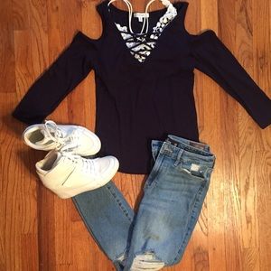 Shoulder Cut Out Quarter Sleeve Shirt